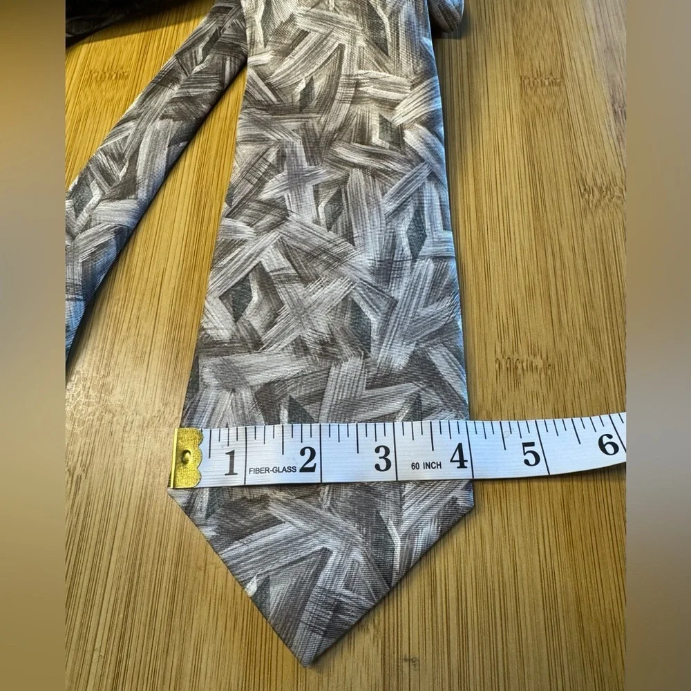 Pierre Cardin Men's Designer Brushed Silver Geometric Pattern Silk Tie